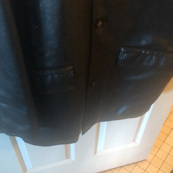 Leather Italian coat not sure brand but quality - Picture 2 of 4